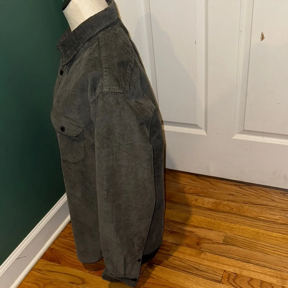 Men's J Crew XL‎ button up gray shirt. Fall/comfy